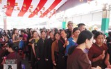 [Ảnh] 5.000 suất chay được phát tâm miễn phí cho các nhà sư, phật tử tại Đại lễ Vesak 2019