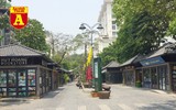 [ẢNH] Đường phố Hà Nội vắng hoe, người dân chống nắng kín mít vẫn ngại ra đường
