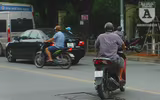 [Ảnh] Đi ngược chiều, lấn làn đường: Tiện việc mình, hại cho người