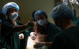 Cảm phục những người mẹ ung thư từ chối điều trị nhường sự sống cho con