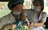 Cảm phục những người mẹ ung thư từ chối điều trị nhường sự sống cho con