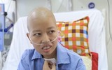 Cuộc trùng phùng đầy nước mắt của người mẹ ung thư và con trai Bình An