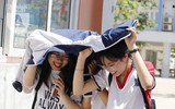 Nữ sinh Hà thành rạng rỡ sau khi hoàn thành kì thi THPT Quốc gia 2019