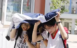 Nữ sinh Hà thành rạng rỡ sau khi hoàn thành kì thi THPT Quốc gia 2019