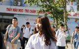Nữ sinh Hà thành rạng rỡ sau khi hoàn thành kì thi THPT Quốc gia 2019