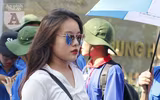 Nữ sinh Hà thành rạng rỡ sau khi hoàn thành kì thi THPT Quốc gia 2019