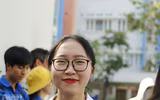 Nữ sinh Hà thành rạng rỡ sau khi hoàn thành kì thi THPT Quốc gia 2019