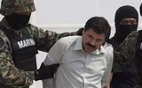 Xem cảnh sát Mỹ áp tải trùm ma túy khét tiếng El Chapo về trại biệt giam