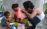 Pagpag - món thịt thừa từ bãi rác ám ảnh cuộc sống dân nghèo Philippines
