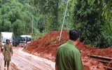 Hiện trường sạt lở nghiêm trọng ở đèo Bảo Lộc, giao thông tê liệt