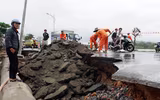 [ẢNH] Phú Quốc ngập lịch sử: Người dân chật vật di tản, giao thông chia cắt