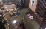 Thái Nguyên ngập lụt kỷ lục, ô tô 