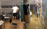 Thái Nguyên ngập lụt kỷ lục, ô tô 
