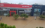 Thái Nguyên ngập lụt kỷ lục, ô tô 
