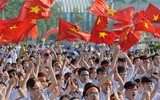 [ẢNH] Xúc động với niềm vui vỡ oà từ sân khấu chính tới quê nhà tân vô địch Olympia Trần Thế Trung