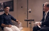 Ronaldo bật khóc hé lộ cuộc sống nổi tiếng 