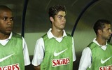 Ronaldo bật khóc hé lộ cuộc sống nổi tiếng 