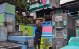 Dân nghèo Philippines chen chúc 