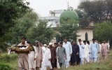 [ẢNH] Hậu quả khủng khiếp từ trận động đất làm rung chuyển đất nước Pakistan