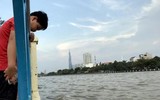 [ẢNH] TP.HCM: Triều cường dâng gây vỡ bờ bao, nước 