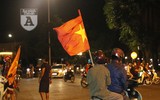 [ẢNH] Người dân Thủ đô văn minh ăn mừng sau chiến thắng Việt Nam 1-0 Malaysia