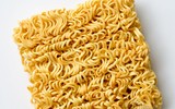 [ẢNH] Tác hại khó lường của việc ăn nhiều mỳ tôm đối với sức khỏe