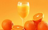 [ẢNH] Những lợi ích bất ngờ khi uống nước cam mỗi ngày