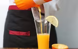 [ẢNH] Những lợi ích bất ngờ khi uống nước cam mỗi ngày