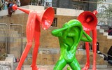 [ẢNH] Tác hại khủng khiếp khi sử dụng tai nghe không đúng cách