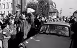 [ẢNH] Những bức ảnh chưa từng được công bố về bức tường Berlin lịch sử