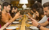 [ẢNH] Smartphone đang 
