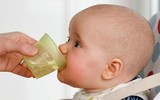[ẢNH] Hạ sốt an toàn cho trẻ bằng các mẹo dân gian