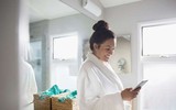 [ẢNH] Loạt thói quen tai hại khiến điện thoại di động nhanh xuống cấp