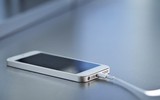 [ẢNH] Những sai lầm tai hại nhiều người mắc phải khiến smartphone nhanh hỏng