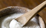 [ẢNH] Những hậu quả cơ thể gặp phải khi ăn quá mặn