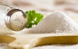 [ẢNH] Những hậu quả cơ thể gặp phải khi ăn quá mặn