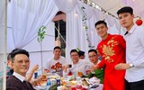[ẢNH] Dàn cầu thủ giản dị tới chung vui với Duy Mạnh trong lễ ăn hỏi