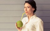 [ẢNH] Những công dụng bất ngờ của nước dừa đối với sức khỏe