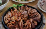 [ẢNH] Những món ngon 'nhức nách' từ lòng, dồi cho ngày đông Hà Nội