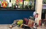 [ẢNH] Sân bay Tân Sơn Nhất vẫn đông nghịt khách trong những ngày cuối cùng của năm