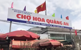 [ẢNH] Nhộn nhịp chợ hoa Quảng An ngày cuối năm trong mưa lạnh
