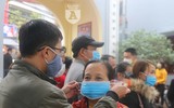 [ẢNH] Người dân ngạc nhiên trước các điểm phát khẩu trang y tế miễn phí