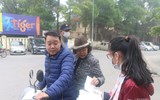 [ẢNH] Người dân ngạc nhiên trước các điểm phát khẩu trang y tế miễn phí