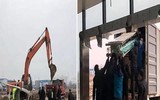 [ẢNH] Những câu chuyện cảm động về tình người trong 
