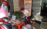 [ẢNH] Ngày vía Thần Tài 2020: Những mặt hàng đắt khách ngoài... vàng
