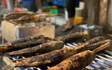 [ẢNH] Ngày vía Thần Tài 2020: Những mặt hàng đắt khách ngoài... vàng