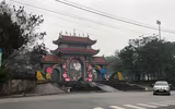 [ẢNH] Đình, chùa, lễ hội vắng hẳn bóng người 