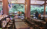 [ẢNH] Đình, chùa, lễ hội vắng hẳn bóng người 