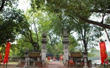 [ẢNH] Đình, chùa, lễ hội vắng hẳn bóng người 