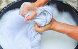 [ẢNH] Những mẹo giúp quần áo nhanh khô và luôn thơm mát trong thời tiết ẩm ướt